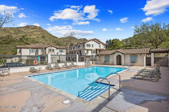 Building Photo - 88 Via Katrina