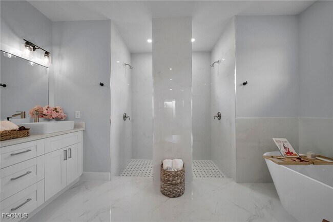 Building Photo - 3706 16th St W