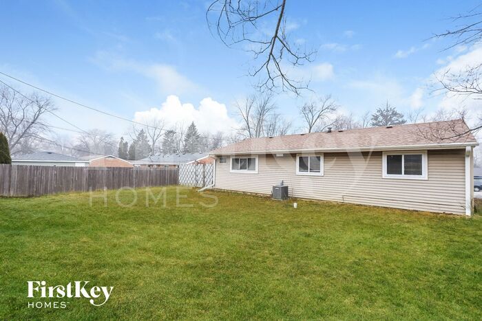 Building Photo - 141 W Briarcliff Rd