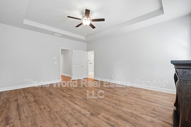 Building Photo - 5115 Hillington Wy