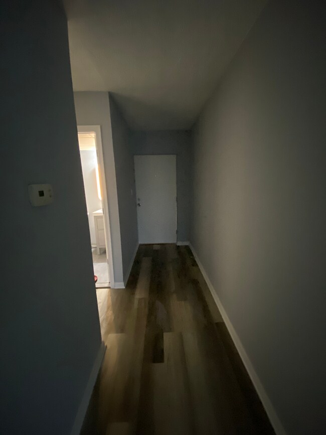 Building Photo - Beautiful Meadowood Condo Unit