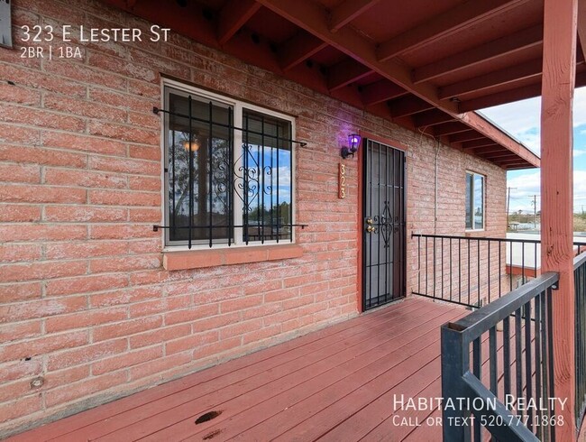 Building Photo - 2Bed/1Bath University Area, Triplex at Sug...