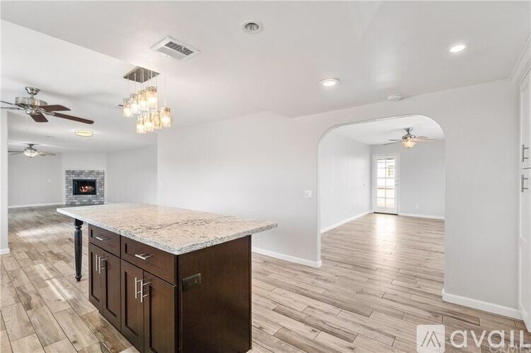 Building Photo - 29280 Mammoth Pl