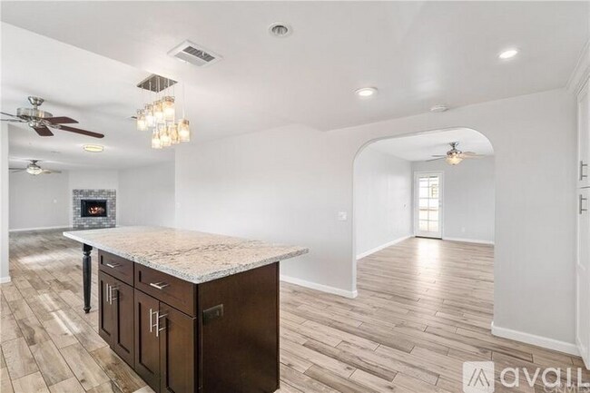 Building Photo - 29280 Mammoth Pl