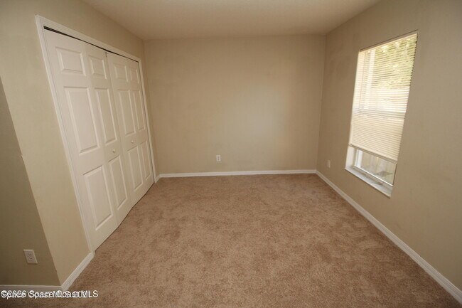 Building Photo - 1266 Buffing Cir SE