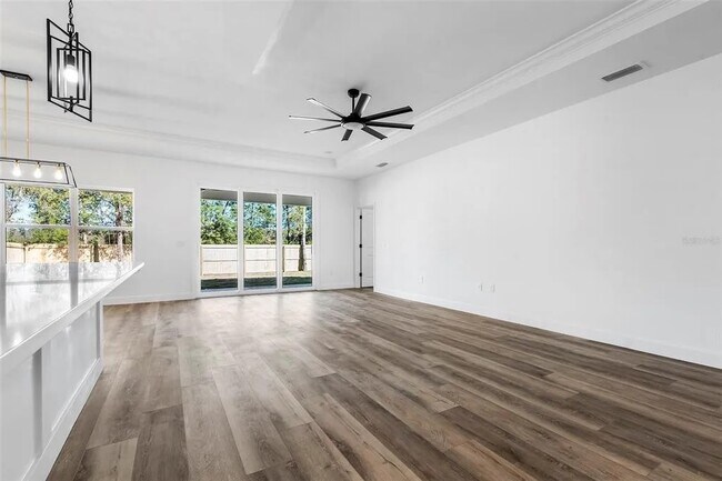 Building Photo - 6670 SW 13th Ln