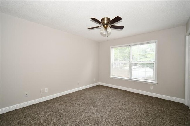 Building Photo - 5201 Santa Fe Pkwy
