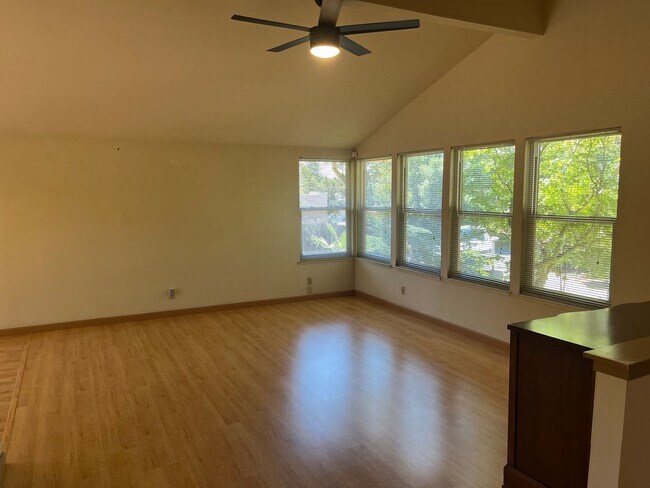 Building Photo - Beautiful East Foothills San Jose Home with Spacious Layout, Large Lot & Prime Location!