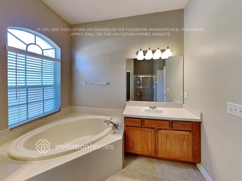 Building Photo - 5926 Riva Ridge Dr