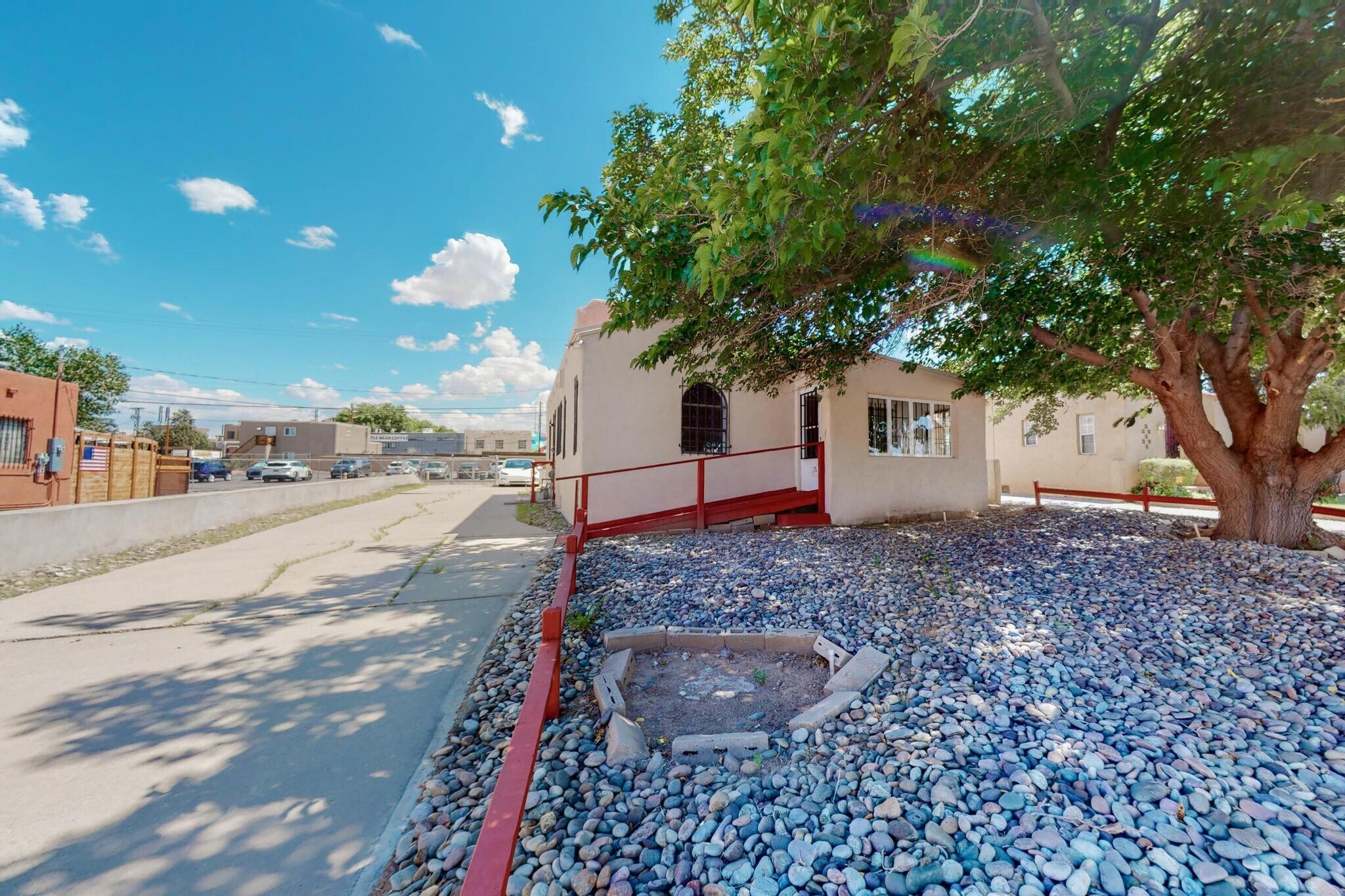 Building Photo - 3106 Monte Vista Blvd NE