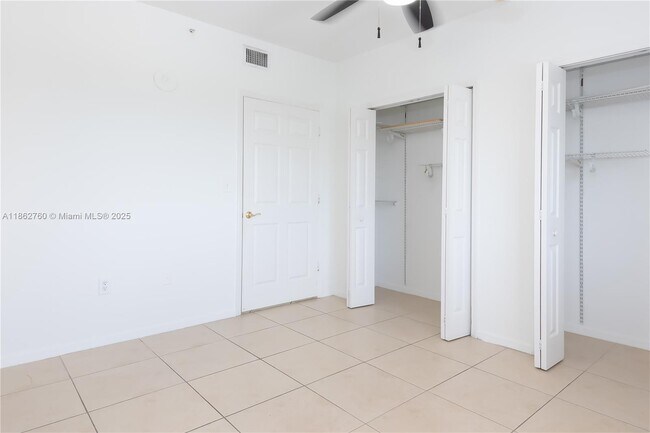 Building Photo - 3500 Coral Wy