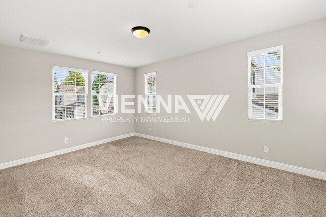 Building Photo - 310 Colner Cir