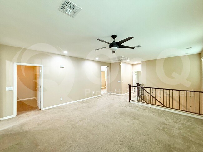 Building Photo - 4051 E Mesquite St