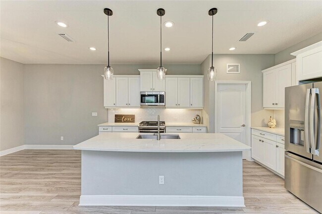 Building Photo - 2802 Butterfly Jasmine Trail