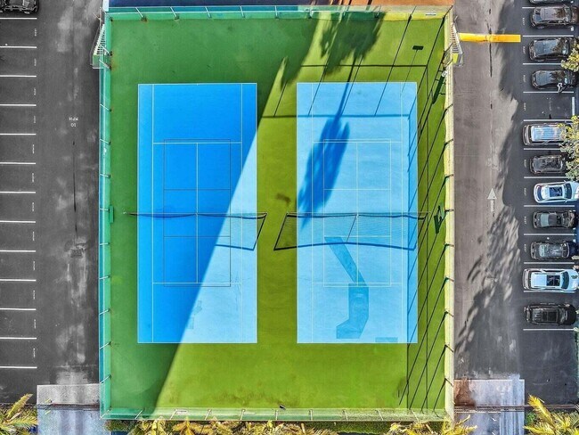 Building Photo - 4200 N Ocean Dr