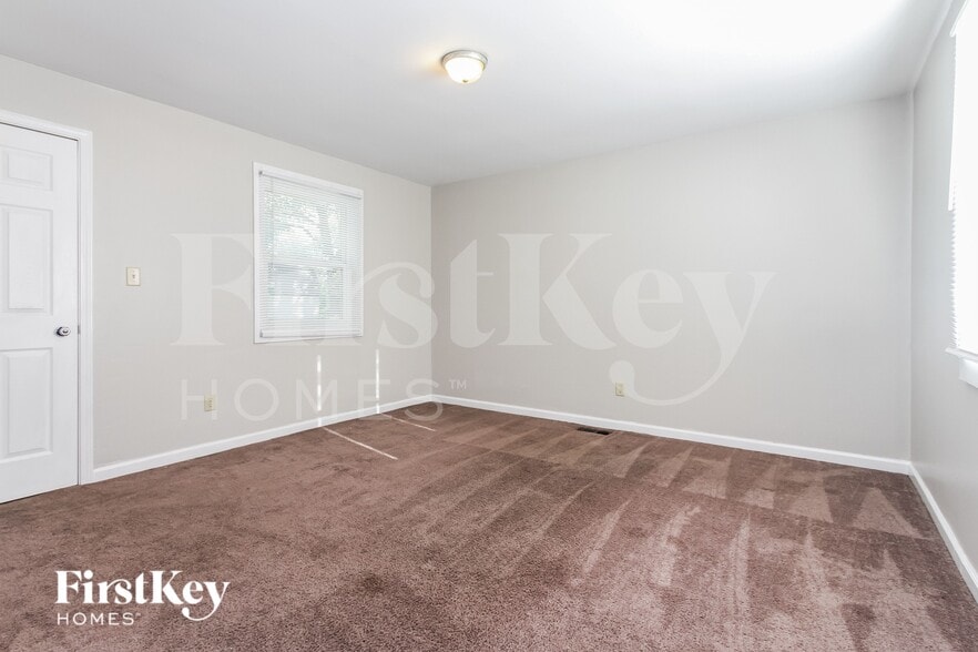 Building Photo - 10207 Catalina Dr