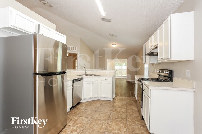 Building Photo - 8113 Misty Meadow Ct N