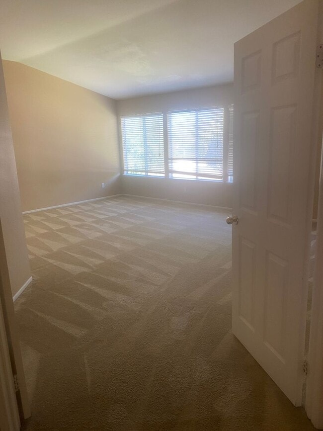 Building Photo - Coming Soon! Spacious 4 Bedroom + Loft Murrieta Home on Large Lot!