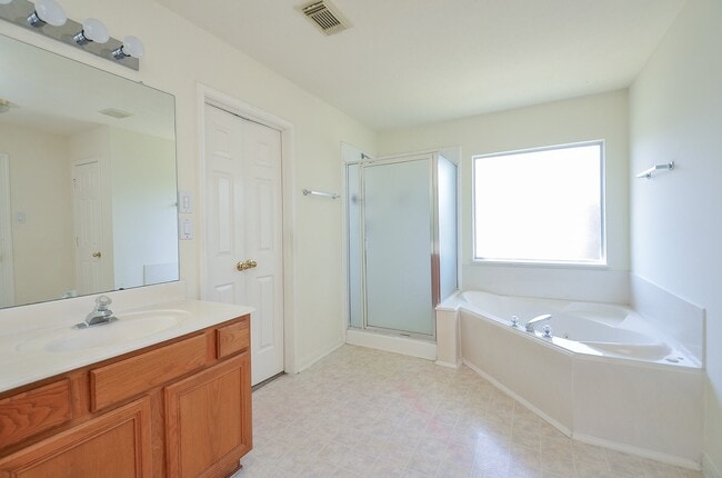 Building Photo - 13823 Eldridge Garden Cir