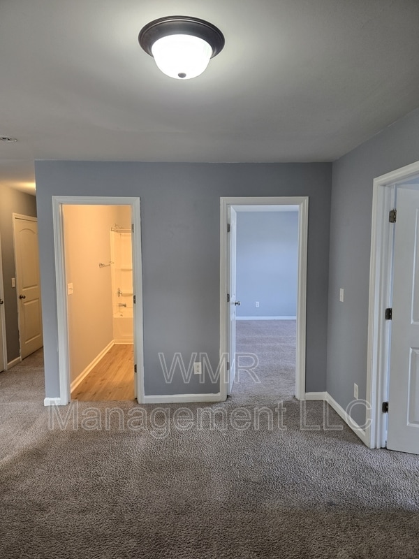 Building Photo - 912 Sherman St