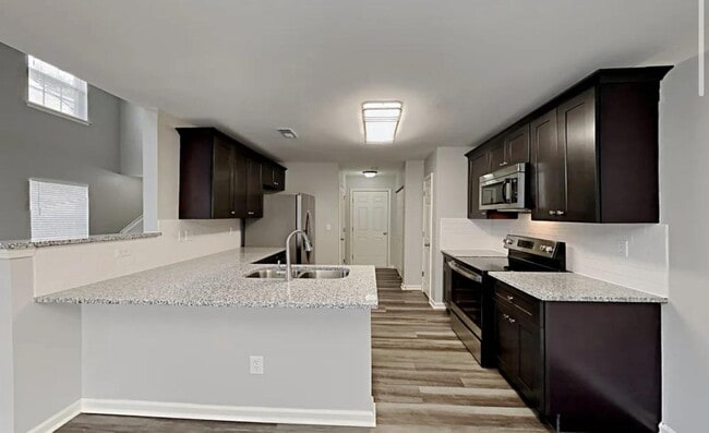 Building Photo - 3136 Teton Dr
