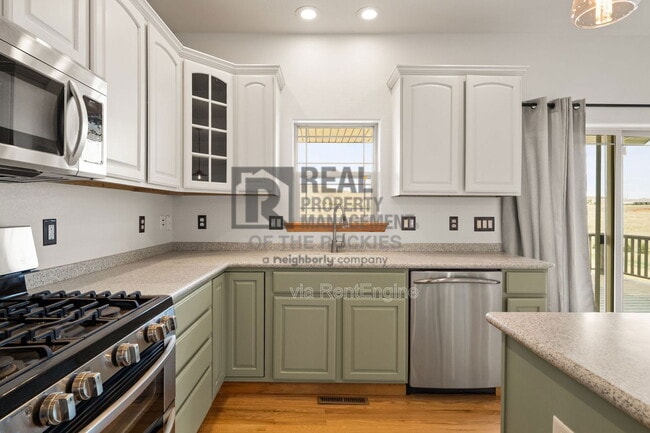 Building Photo - 3348 Hales Ranch Rd