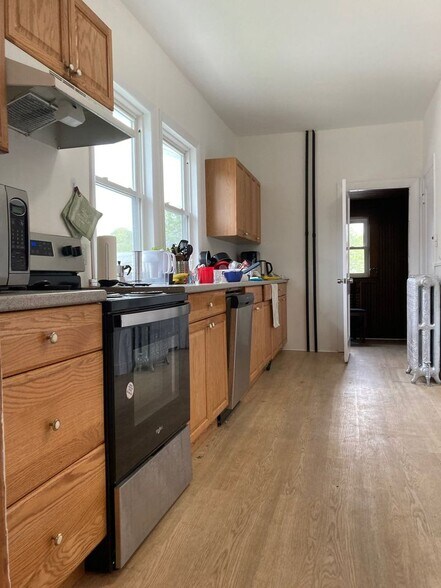 Building Photo - 148 Washington St