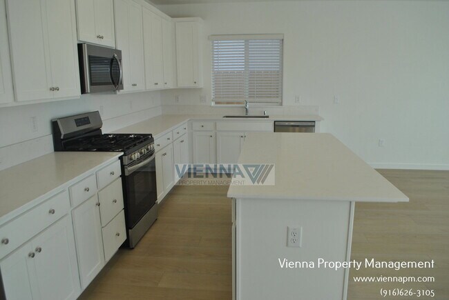 Building Photo - 4451 Duckhawk Cir