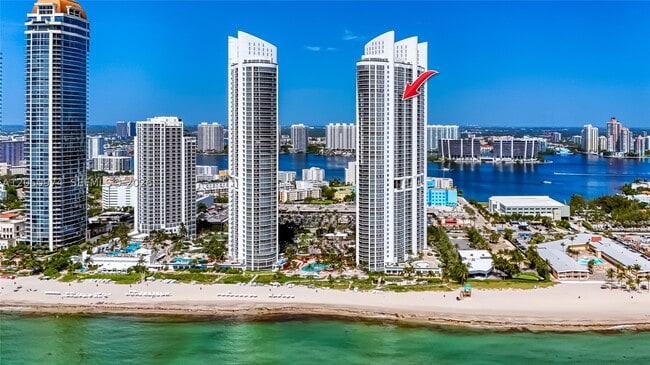 Building Photo - 18201 Collins Ave