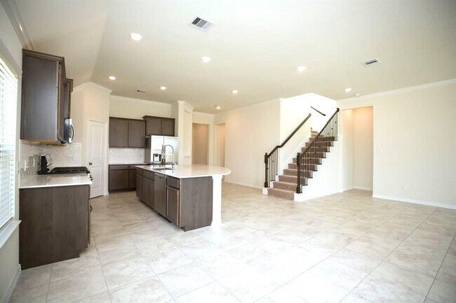 Building Photo - 10702 Balivcar Ct