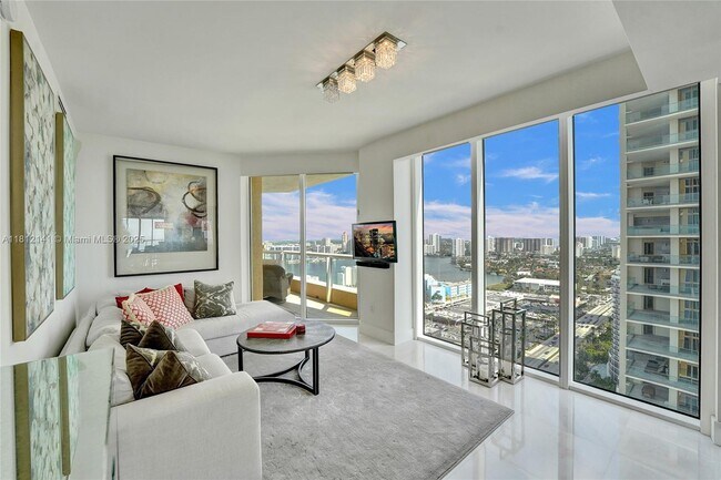Building Photo - 17875 Collins Ave