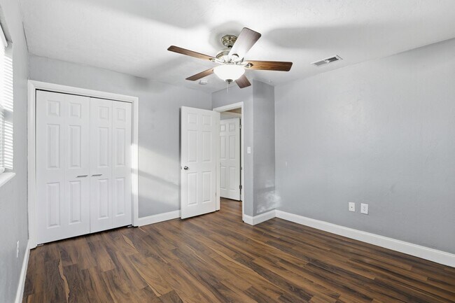 Building Photo - Beautiful, renovated 3 bedroom 1 bath home