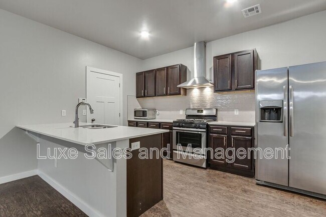 Building Photo - 2188 Buena Vida Ln