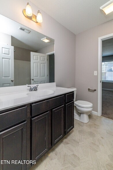 Building Photo - 5804 Rain Cloud Rd