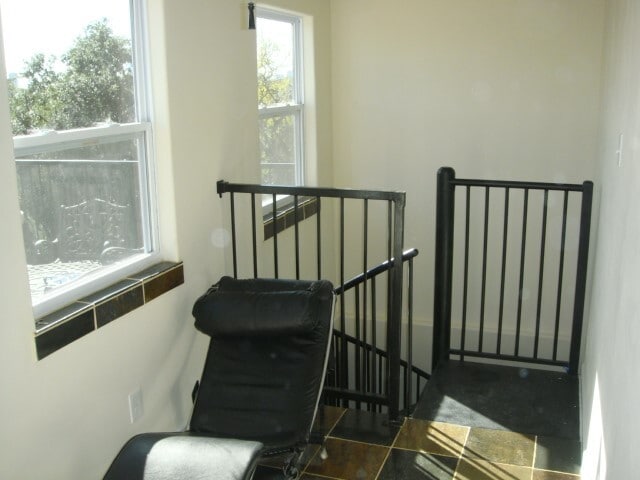 Building Photo - 4413 Koehler St