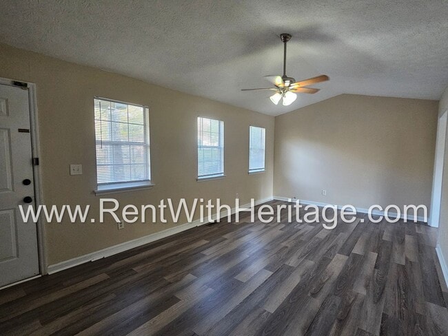 Building Photo - WOW!!!....WHAT AN AWESOME HOME. GREAT HOME...