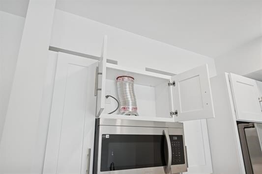 Building Photo - 32 Jones St