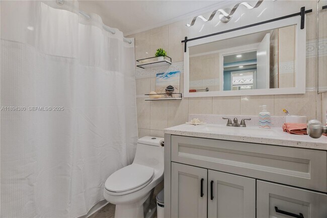 Building Photo - 19201 Collins Ave