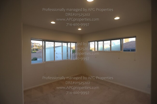 Building Photo - 1041 Brightwood St