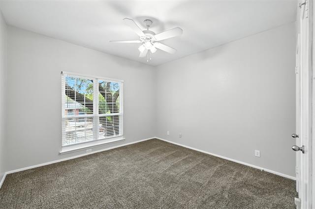 Building Photo - 8601 Park Ln