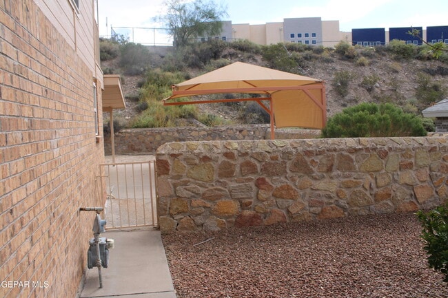 Building Photo - 6832 Canyon View Ln