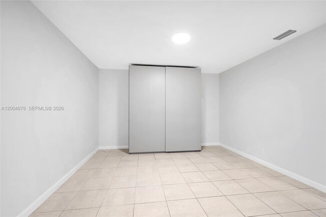 Building Photo - 543 SW 61st Terrace