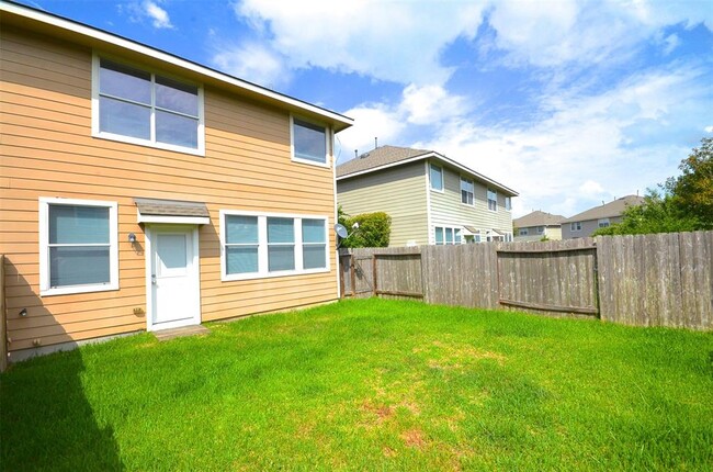 Building Photo - 5614 Redgrove Ln
