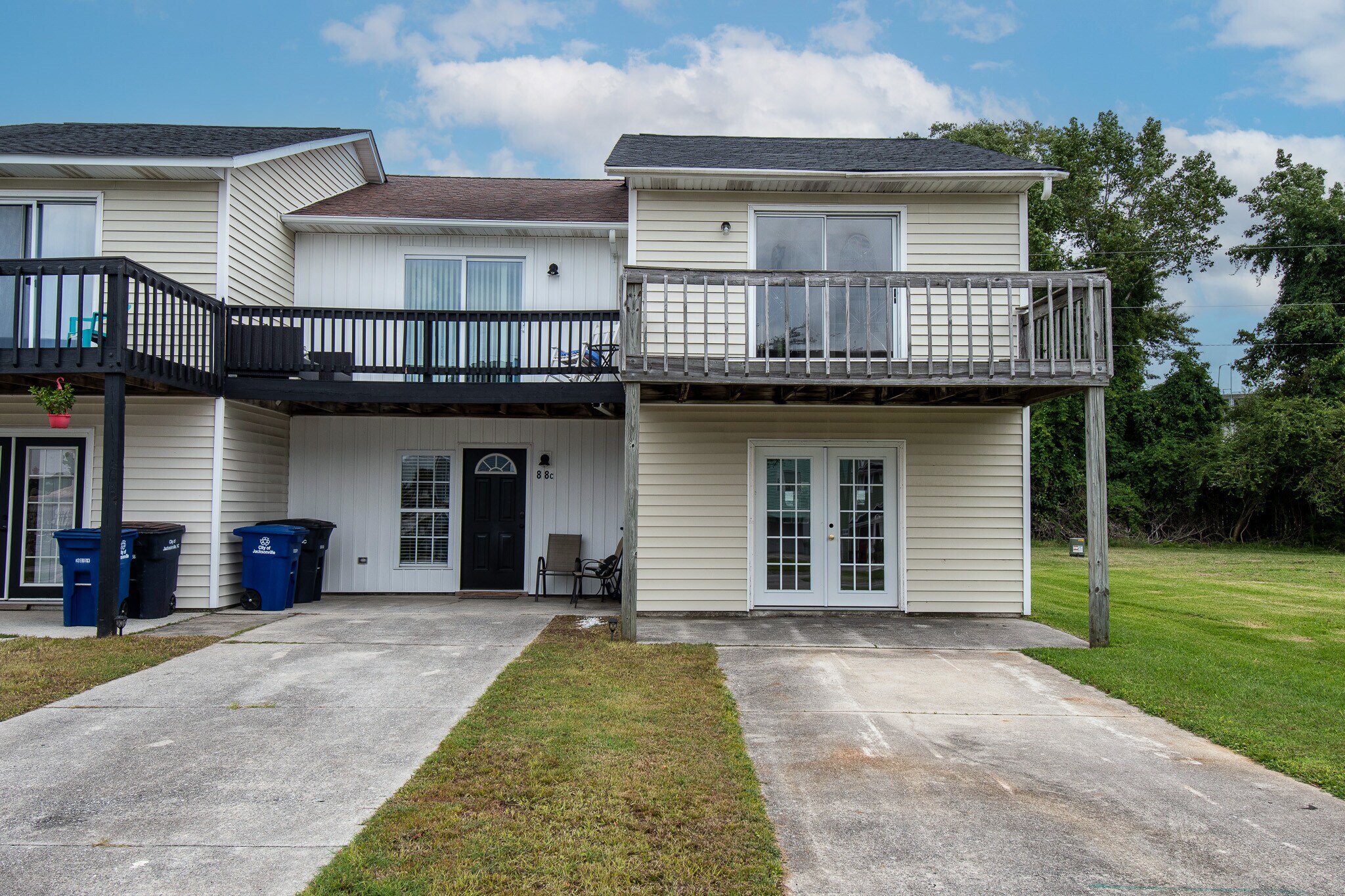 Building Photo - 88 Shoreline Dr