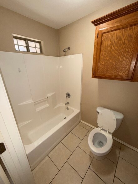 Apt B: Master Bathroom - 302 W Amy Dr