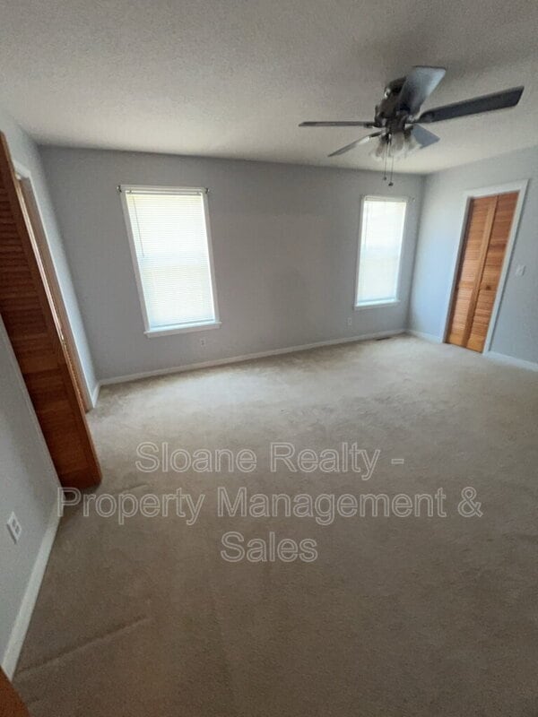 Building Photo - 2915 Cathedral Ln