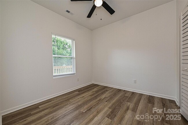 Building Photo - 1474 Stroupe St