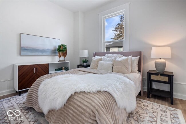 Building Photo - 1741 S State Ave