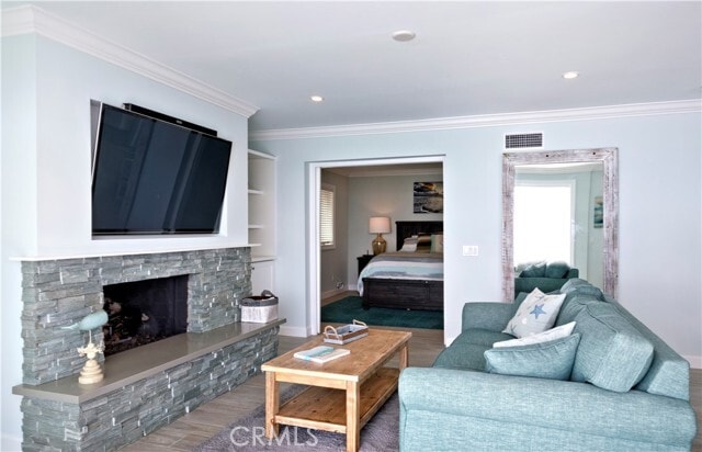 Building Photo - 1249 Ocean Front