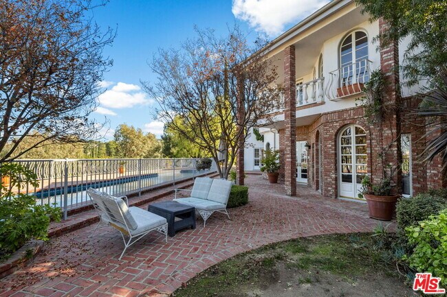 Building Photo - 4548 Ellenboro Way